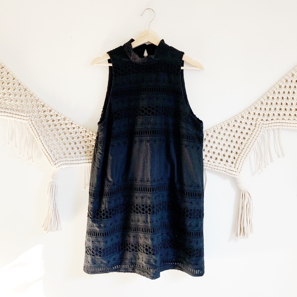 Stylestalker Eyelet Mock Neck Sleeveless Dress